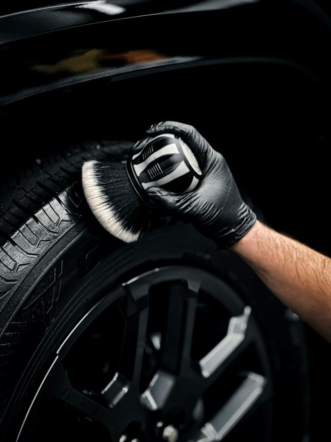 car-tire-24214105129.jpg